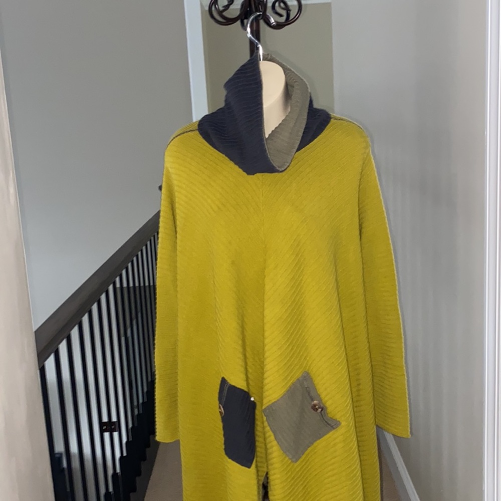 Margaret Winters New York Top